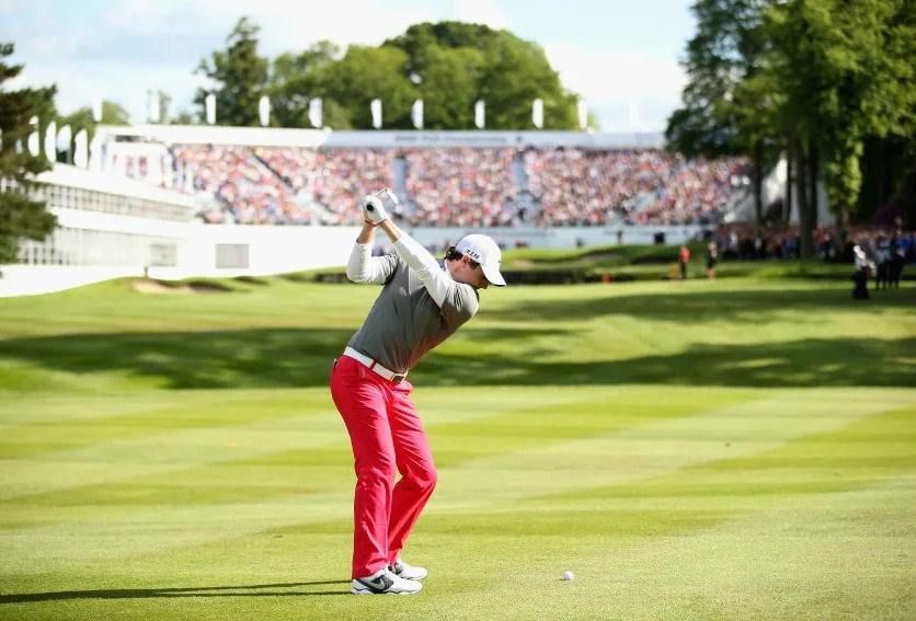 Rory McIlroy hits hit approach to the 18th. Picture, courtesy www.bmw-golfsport.com by Richard Heatcote / Getty Images