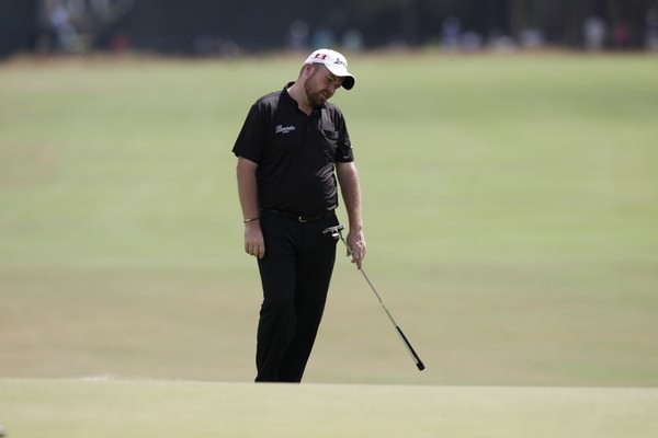 Shane Lowry (IRL) misses his putt on the 2nd green during Thursday's Round 1 of the 2014 US Open Championship held at Pinehurst No.2 Course, Pinehurst, North Carolina, USA. 12th June 2014. Picture: Eoin Clarke www.golffile.ie