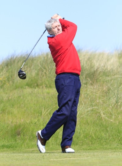 Co Louth's Val Smyth leads the Irish Seniors Close in Tullamore. Picture: Thos Caffrey / www.golffile.ie