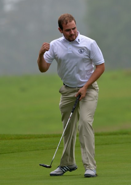 Declan Reidy (Co Sligo) holes the winning putt at the 17th green in the semi final of the AIG Senior Cup at Carton House today (19/09/2014). Picture by Pat Cashman