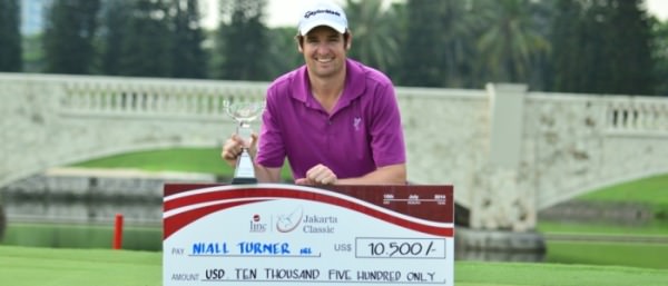 Niall Turner following his maiden win. Picture courtesy asiantour.com