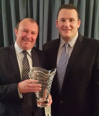 Irish Golf Writers' Championship winner Denis Kirwan with Mark Fearon from sponsors Tipperary Crystal at Woodbrook GC last week.