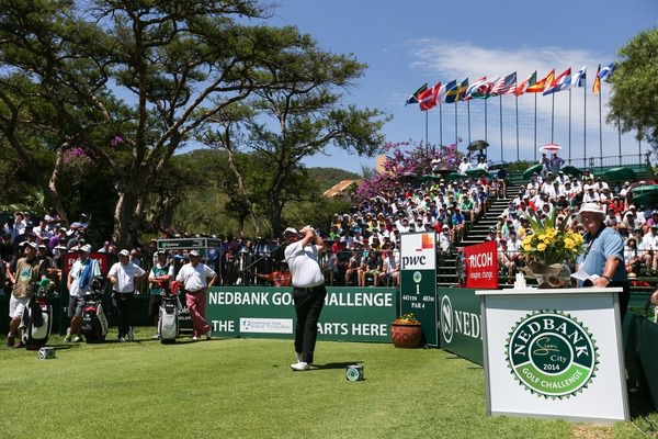 Shane Lowry hits his first competitive shot as a Top-50 player. It led to a double bogey six but he recovered. Picture: David Lloyd / www.golffile.ie