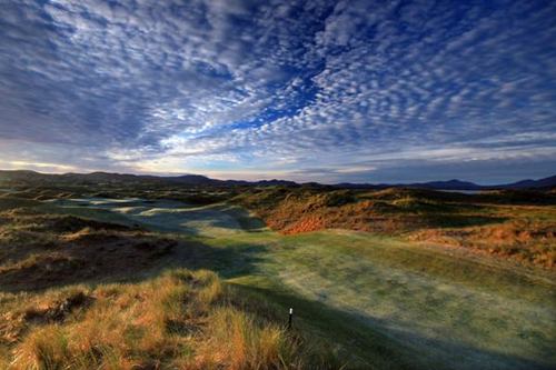 SANDY HILLS GOLF LINKS, ROSAPENNA. PICTURE VIA ROSAPENNA.IE 