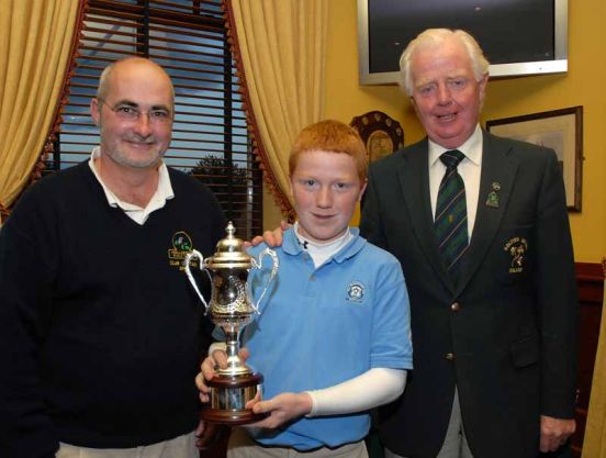 Gavin Moynihan with the Titleist Footboy Leinster U13 Series Trophy in 2008