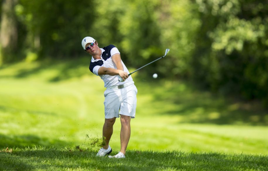 Sam Horsfield watches his second shot on the 14th hole during the first round of match play of the 2015 U.S. Amateur at Olympia Fields Country Club in Olympia Fields, Ill. on Wednesday, Aug. 19, 2015. (Copyright USGA/John Mummert)