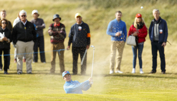Jack Hume blasts out of a bunker on the seventh hole during an afternoon singles match at the 2015 Walker Cup at Royal Lytham & St. Annes G.C. in Lytham St Annes, Lancashire on Saturday, Sept. 12, 2015. (Copyright USGA/Chris Keane)