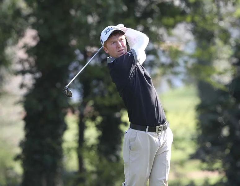 Moynihan on a shot to nothing at Q-School