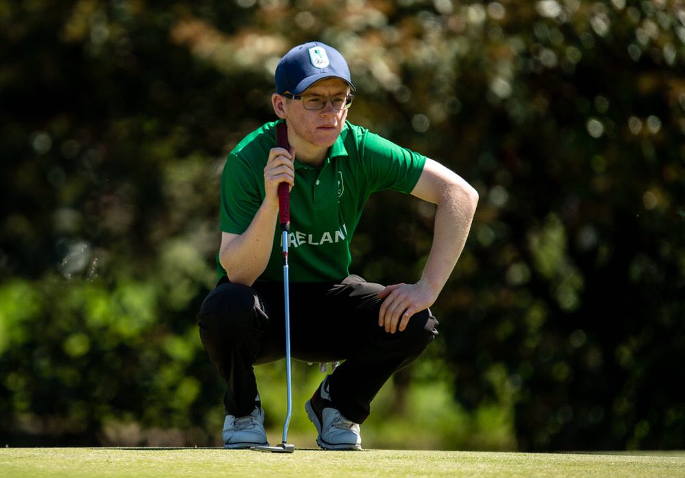  David Kitt IRL lines up the putt in the Golf Mixed Team Event at the Hurlingham Club during The Youth Olympic Games, Buenos Aires, Argentina, Monday 15th October 2018. Photo: Joe Toth for OIS/IOC. Handout image supplied by OIS/IOC 