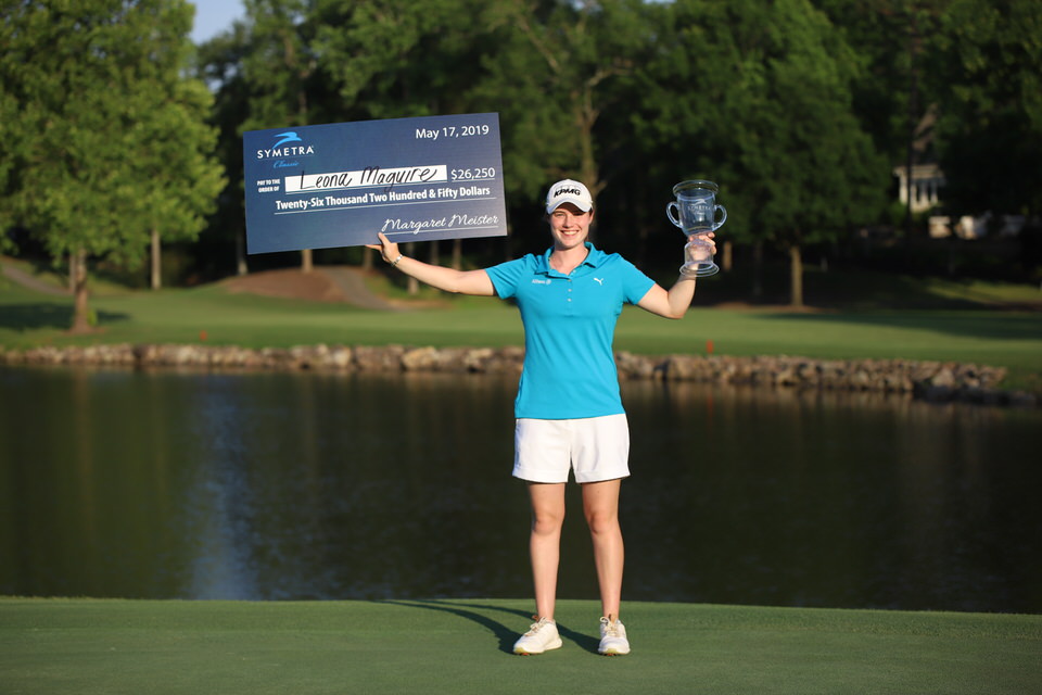 Leona Maguire with check and trophy (high).JPG