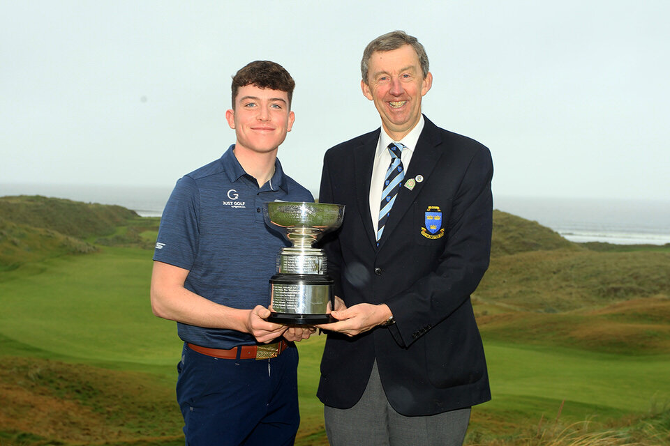  Munster Boys 2019 winner Dylan Keating pictured with Jim Long, Chairman Munster Golf.Picture: Niall O'Shea 