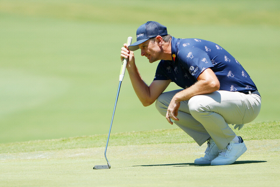  FORT WORTH, TEXAS - JUNE 14: Justin Rose of England lines up a putt on the first green during the final round of the Charles Schwab Challenge on June 14, 2020 at Colonial Country Club in Fort Worth, Texas. (Photo by Tom Pennington/Getty Images) 
