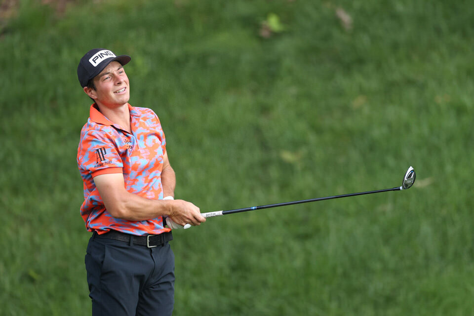  CROMWELL, CONNECTICUT - JUNE 25: Viktor Hovland of Norway plays his shot from the 15th tee during the first round of the Travelers Championship at TPC River Highlands on June 25, 2020 in Cromwell, Connecticut. (Photo by Rob Carr/Getty Images) 