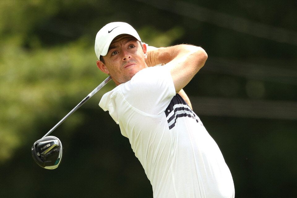  CROMWELL, CONNECTICUT - JUNE 26: Rory McIlroy of Northern Ireland plays his shot from the seventh tee during the second round of the Travelers Championship at TPC River Highlands on June 26, 2020 in Cromwell, Connecticut. (Photo by Maddie Meyer/Gett