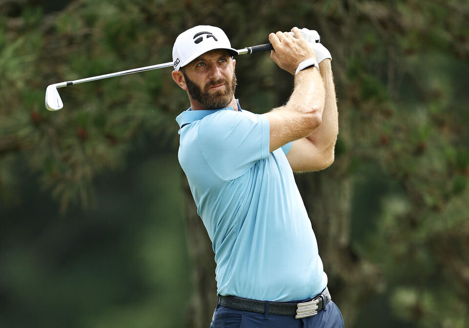  CROMWELL, CONNECTICUT - JUNE 28: Dustin Johnson of the United States plays his shot from the fifth tee during the final round of the Travelers Championship at TPC River Highlands on June 28, 2020 in Cromwell, Connecticut. (Photo by Elsa/Getty Images