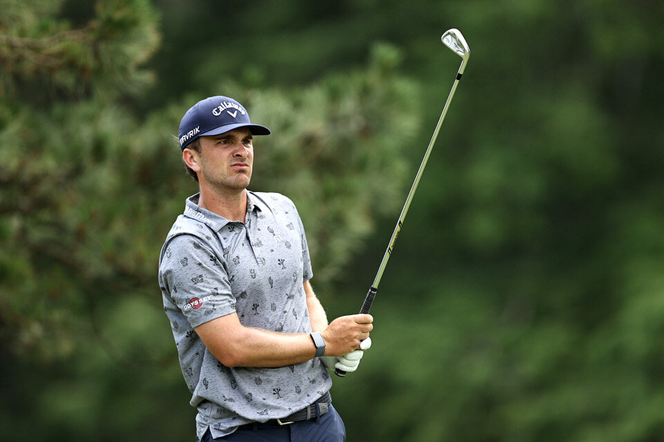  CROMWELL, CONNECTICUT - JUNE 28: Will Gordon of the United States plays his shot from the fifth tee during the final round of the Travelers Championship at TPC River Highlands on June 28, 2020 in Cromwell, Connecticut. (Photo by Elsa/Getty Images) 