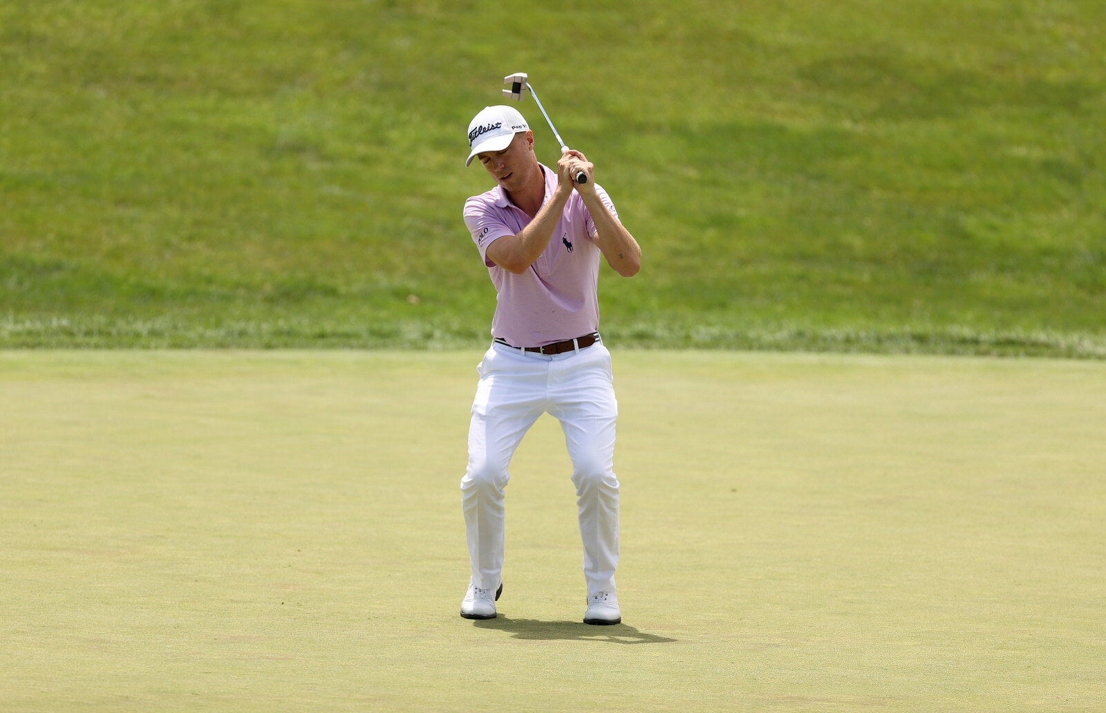  DUBLIN, OHIO - JULY 12: Justin Thomas of the United States reacts to his missed par putt on the 18th green during the final round of the Workday Charity Open on July 12, 2020 at Muirfield Village Golf Club in Dublin, Ohio. (Photo by Gregory Shamus/G