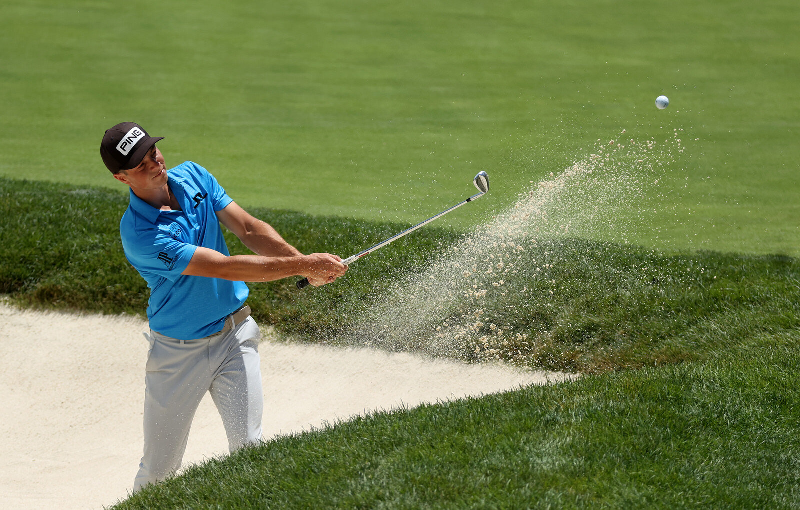  DUBLIN, OHIO - JULY 11: Viktor Hovland of Norway plays a shot from a bunker on the second hole during the third round of the Workday Charity Open on July 11, 2020 at Muirfield Village Golf Club in Dublin, Ohio. (Photo by Gregory Shamus/Getty Images)