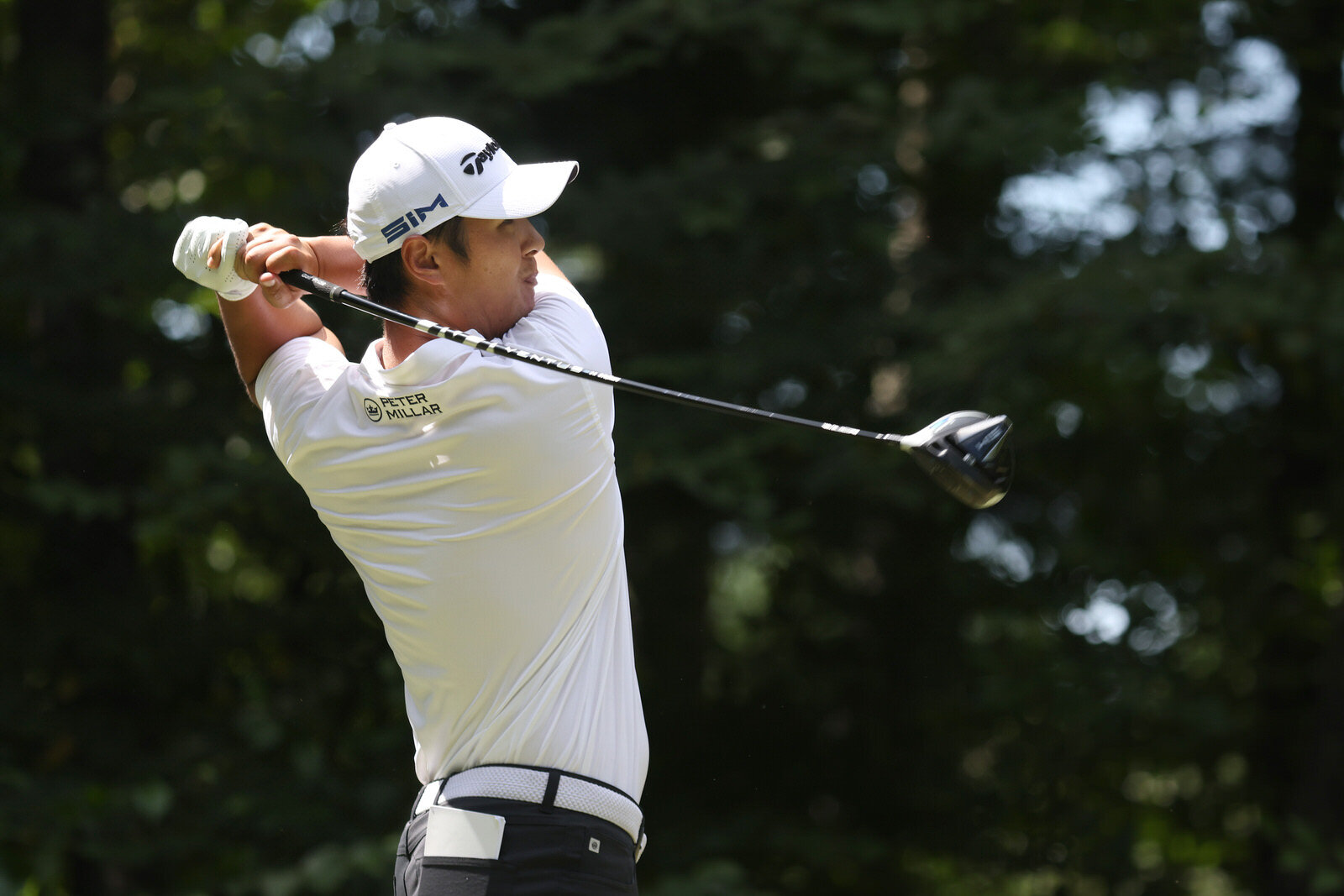  NORTON, MASSACHUSETTS - AUGUST 21: Danny Lee of New Zealand plays his shot from the ninth tee during the second round of The Northern Trust at TPC Boston on August 21, 2020 in Norton, Massachusetts. (Photo by Rob Carr/Getty Images) 