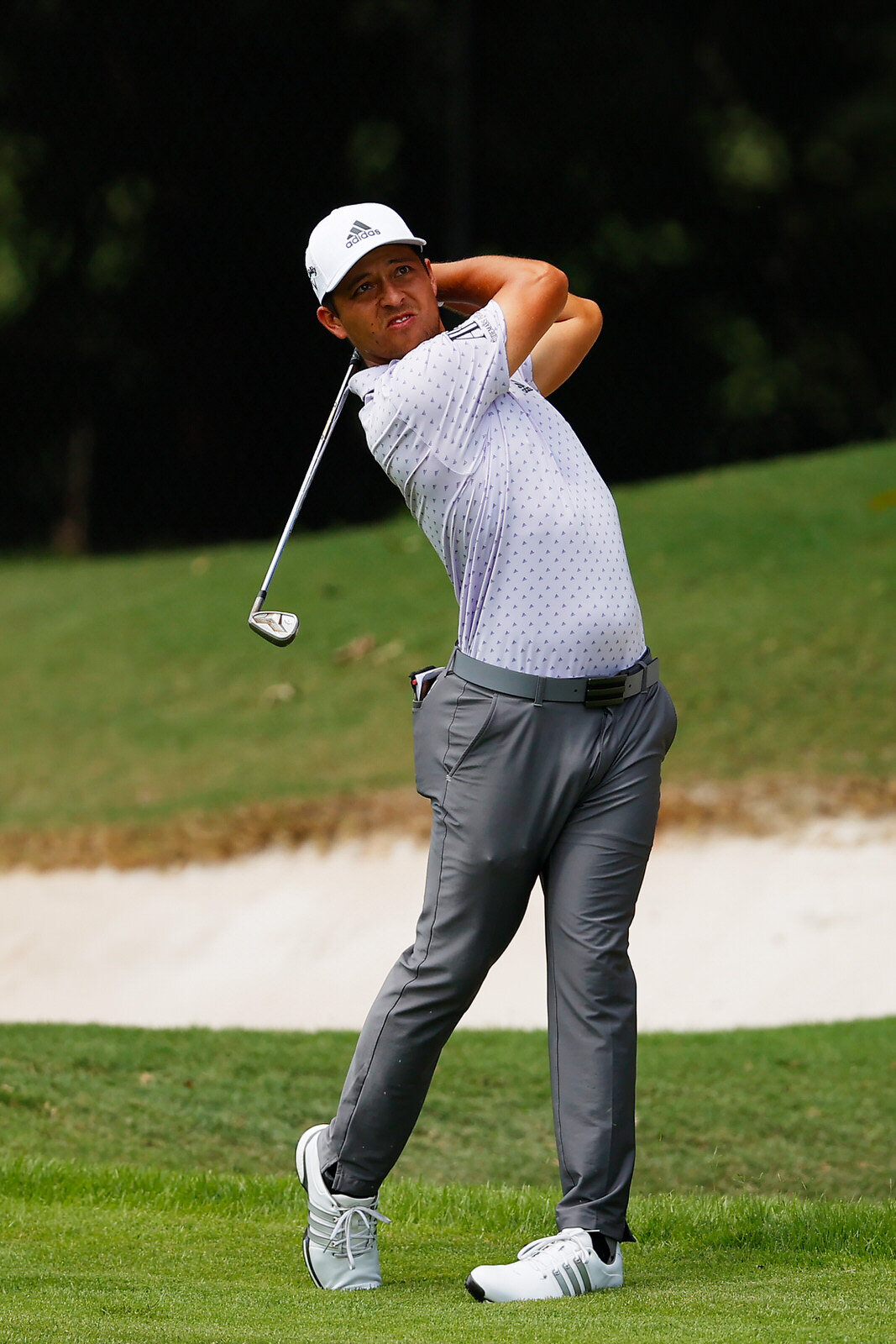  ATLANTA, GEORGIA - SEPTEMBER 04: Xander Schauffele of the United States plays a shot on the first hole during the first round of the TOUR Championship at East Lake Golf Club on September 04, 2020 in Atlanta, Georgia. (Photo by Kevin C. Cox/Getty Ima