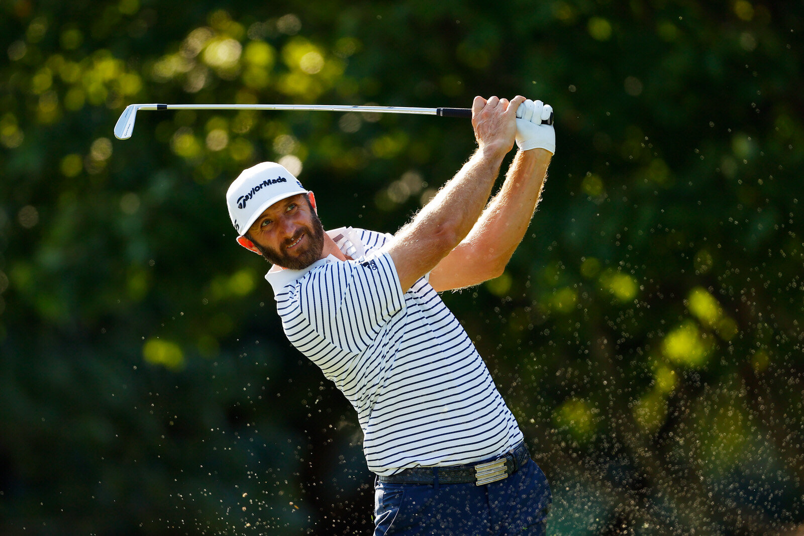 Johnson closes in on FedEx Cup jackpot
