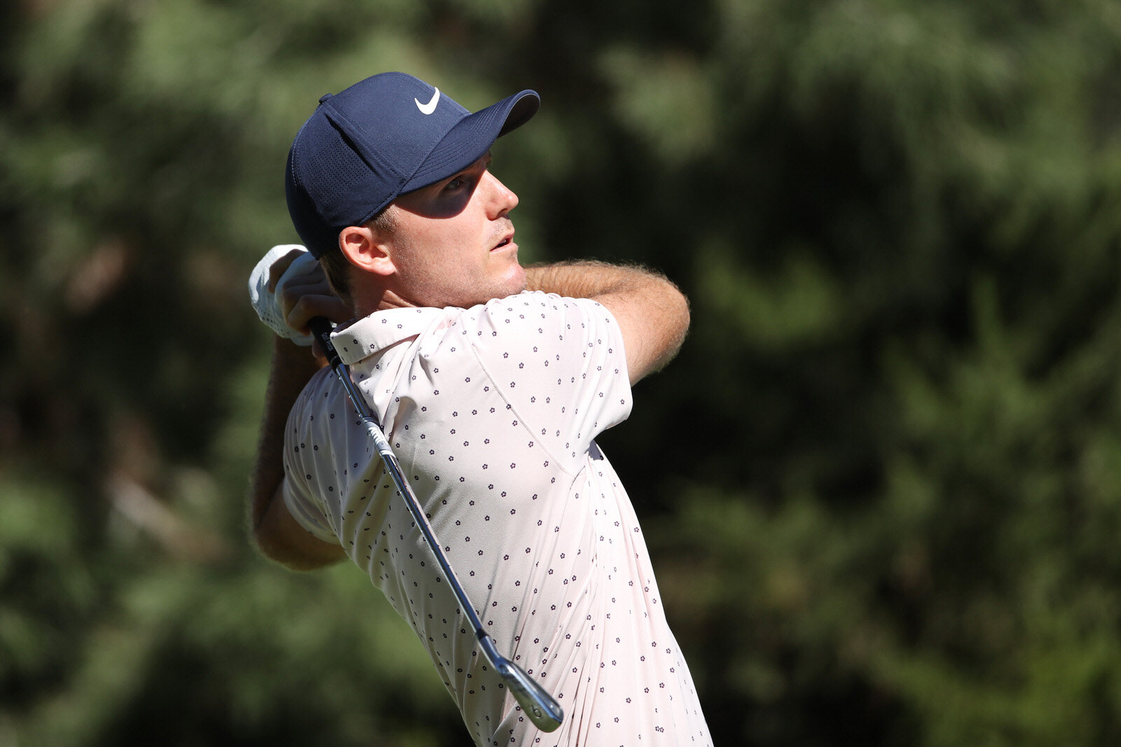  LAS VEGAS, NEVADA - OCTOBER 17: Russell Henley of the United States plays his shot from the fifth tee during the third round of The CJ Cup @ Shadow Creek on October 17, 2020 in Las Vegas, Nevada. (Photo by Christian Petersen/Getty Images) 