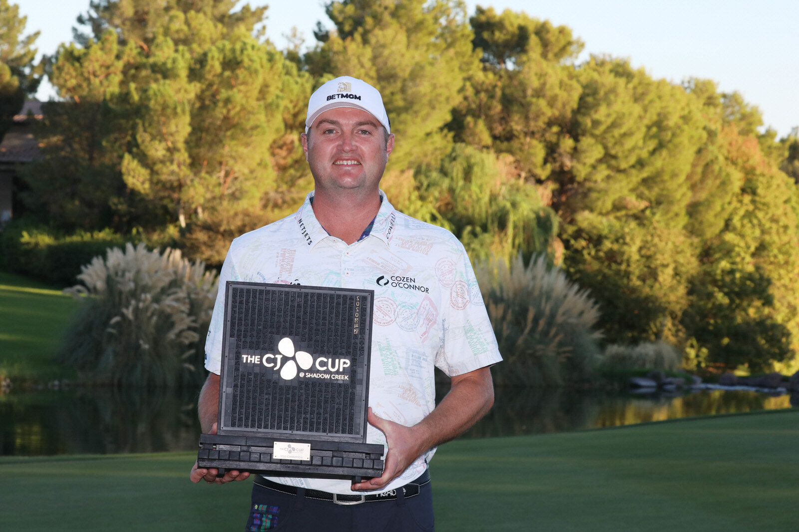  LAS VEGAS, NEVADA - OCTOBER 18:  Jason Kokrak of the United States celebrates with the trophy after winning during the final round of The CJ Cup @ Shadow Creek on October 18, 2020 in Las Vegas, Nevada. (Photo by Christian Petersen/Getty Images) 