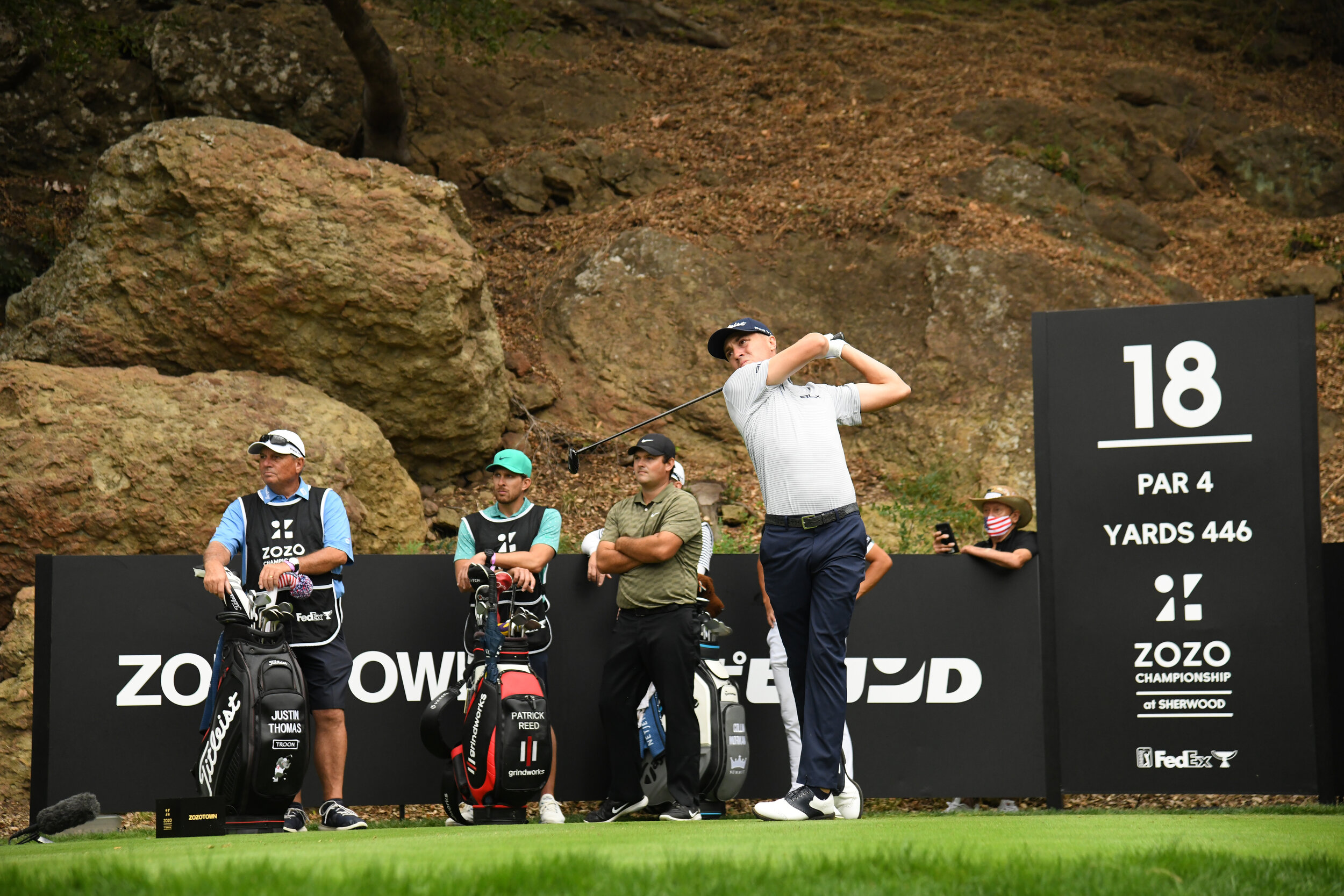  THOUSAND OAKS, CALIFORNIA - OCTOBER 23:  Justin Thomas of the United States plays his shot from the 18th tee during the second round of the Zozo Championship @ Sherwood on October 23, 2020 in Thousand Oaks, California. (Photo by Harry How/Getty Imag