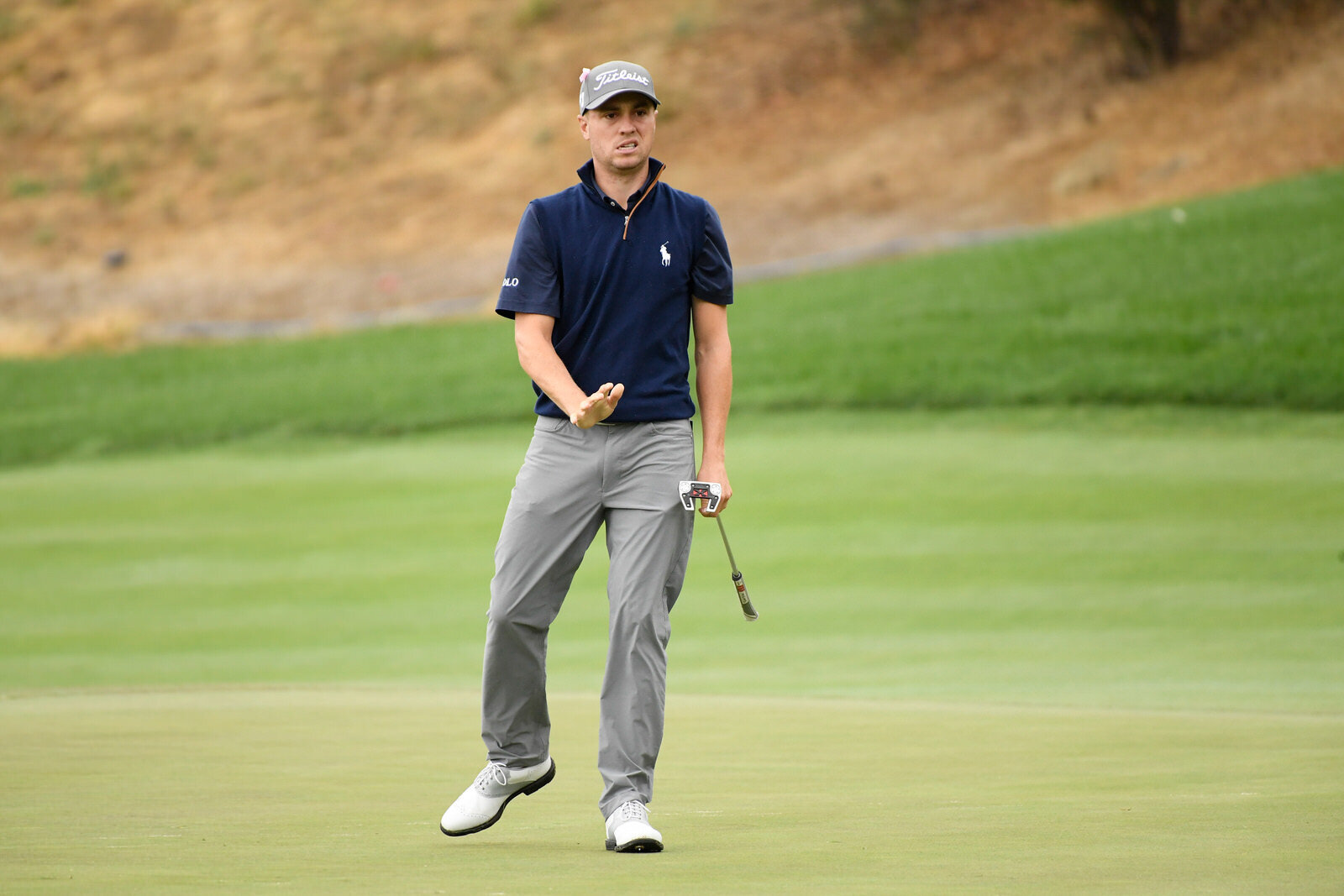  THOUSAND OAKS, CALIFORNIA - OCTOBER 25: Justin Thomas of the United States reacts to his putt on the eighth green during the final round of the Zozo Championship @ Sherwood on October 25, 2020 in Thousand Oaks, California. (Photo by Harry How/Getty 