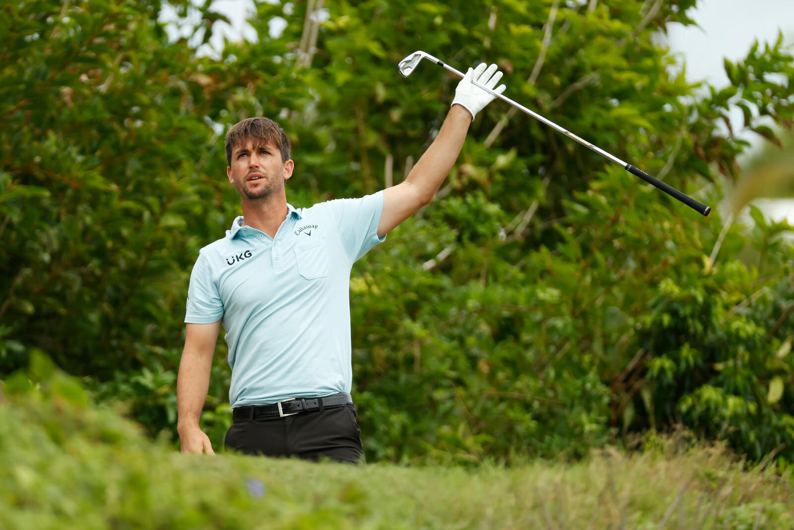 SOUTHAMPTON, BERMUDA - OCTOBER 31: Ollie Schniederjans of the United States reacts to his shot from the eighth tee during the third round of the Bermuda Championship at Port Royal Golf Course on October 31, 2020 in Southampton, Bermuda. (Photo by Gr