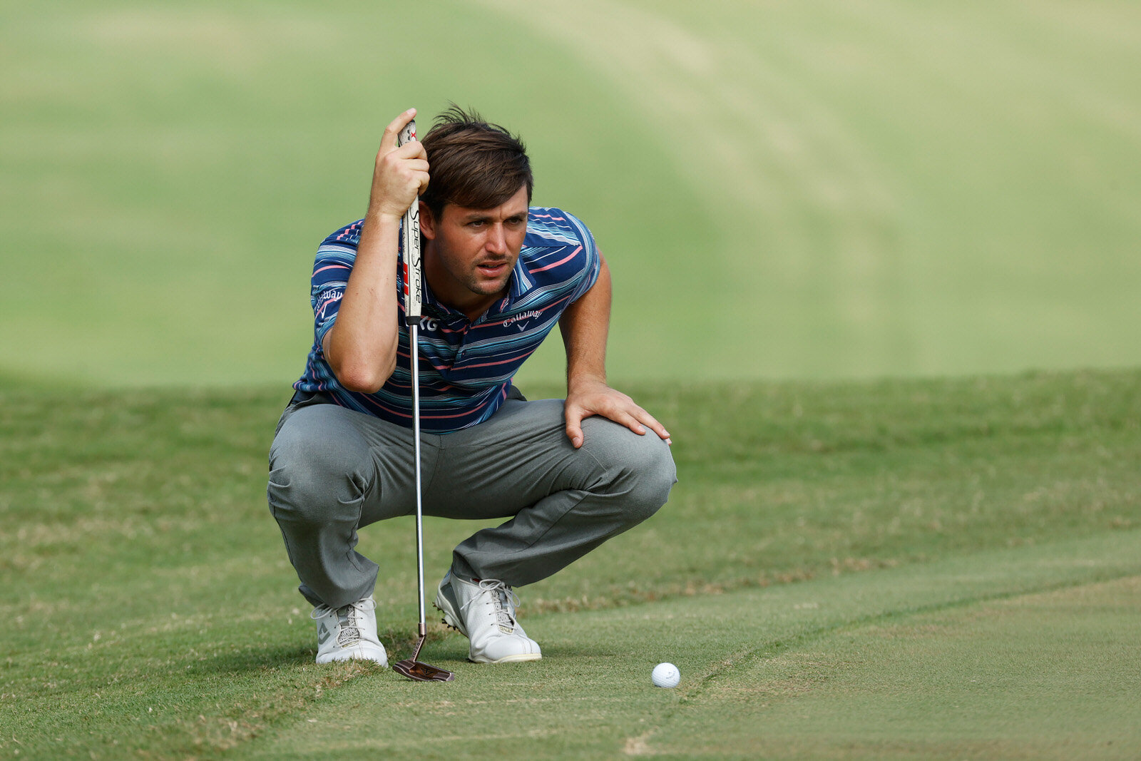 SOUTHAMPTON, BERMUDA - NOVEMBER 01: Ollie Schniederjans of the United States lines up a putt on the sixth green during the final round of the Bermuda Championship at Port Royal Golf Course on November 01, 2020 in Southampton, Bermuda. (Photo by Greg