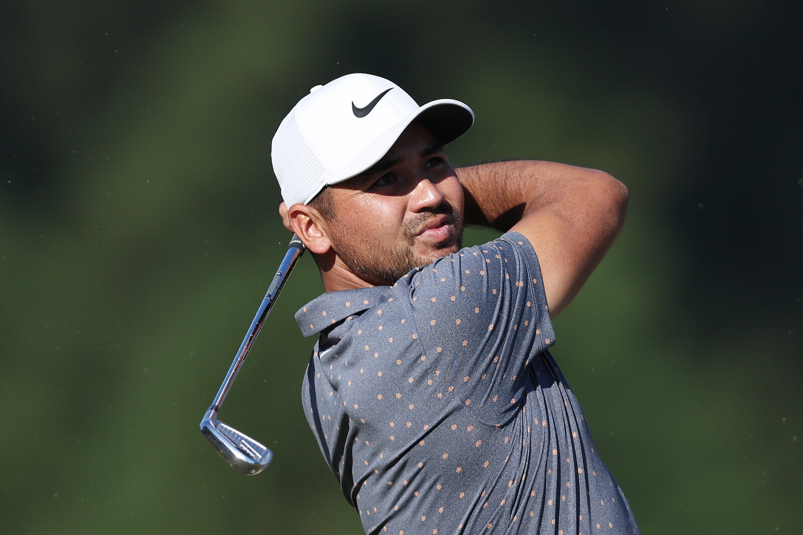  HOUSTON, TEXAS - NOVEMBER 06: Jason Day of Australia plays his shot from the seventh tee during the second round of the Houston Open at Memorial Park Golf Course on November 06, 2020 in Houston, Texas. (Photo by Carmen Mandato/Getty Images) 