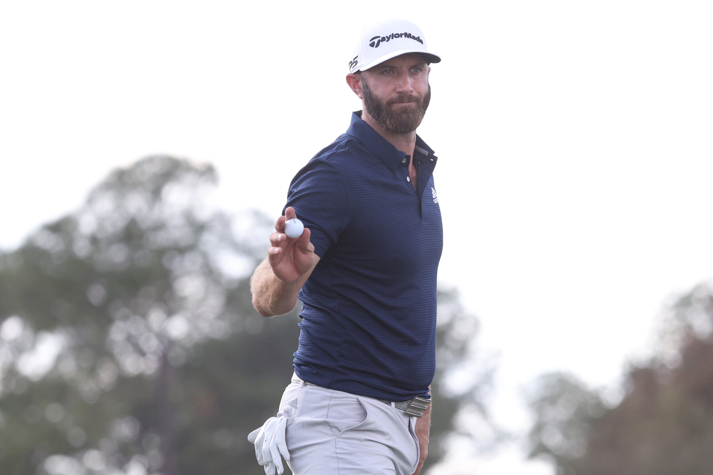 HOUSTON, TEXAS - NOVEMBER 08: Dustin Johnson of the United States waves to the crowd after finishing his final round of the Houston Open at Memorial Park Golf Course on November 08, 2020 in Houston, Texas. (Photo by Maddie Meyer/Getty Images) 