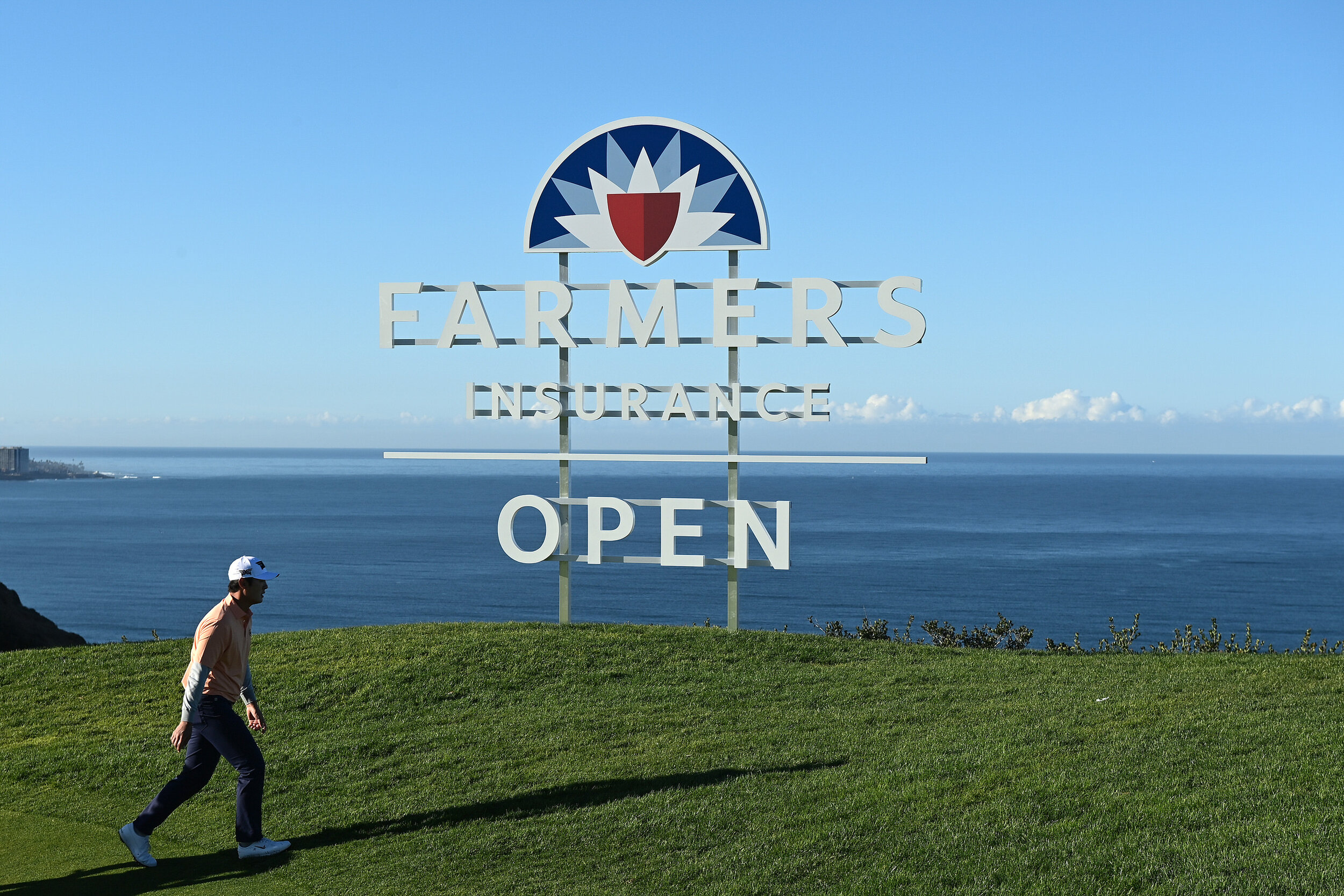  SAN DIEGO, CALIFORNIA - JANUARY 30: Danny Lee walks on the 3rd hole green during round three of the Farmers Insurance Open at Torrey Pines South on January 30, 2021 in San Diego, California. (Photo by Donald Miralle/Getty Images) 