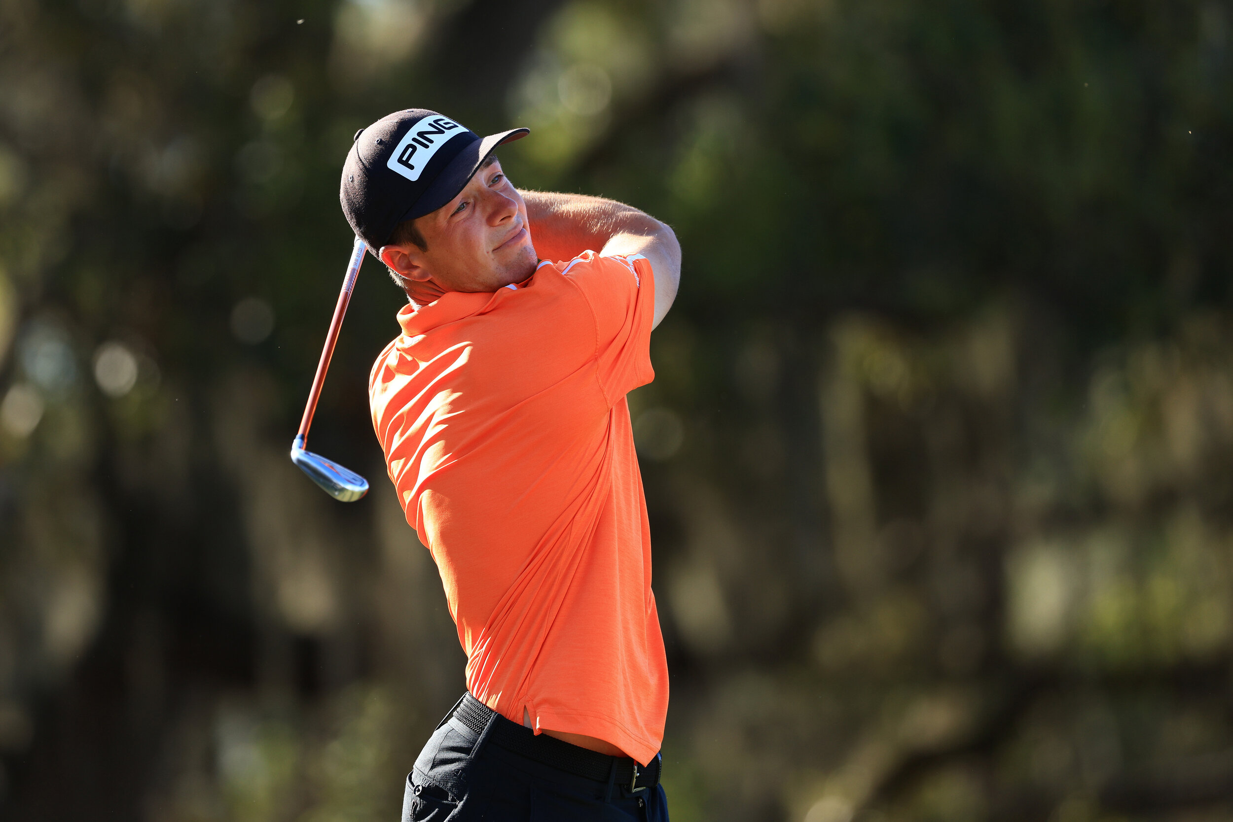  BRADENTON, FLORIDA - FEBRUARY 28: Viktor Hovland of Norway plays his shot from the 15th tee mduring the final round of World Golf Championships-Workday Championship at The Concession on February 28, 2021 in Bradenton, Florida. (Photo by Mike Ehrmann