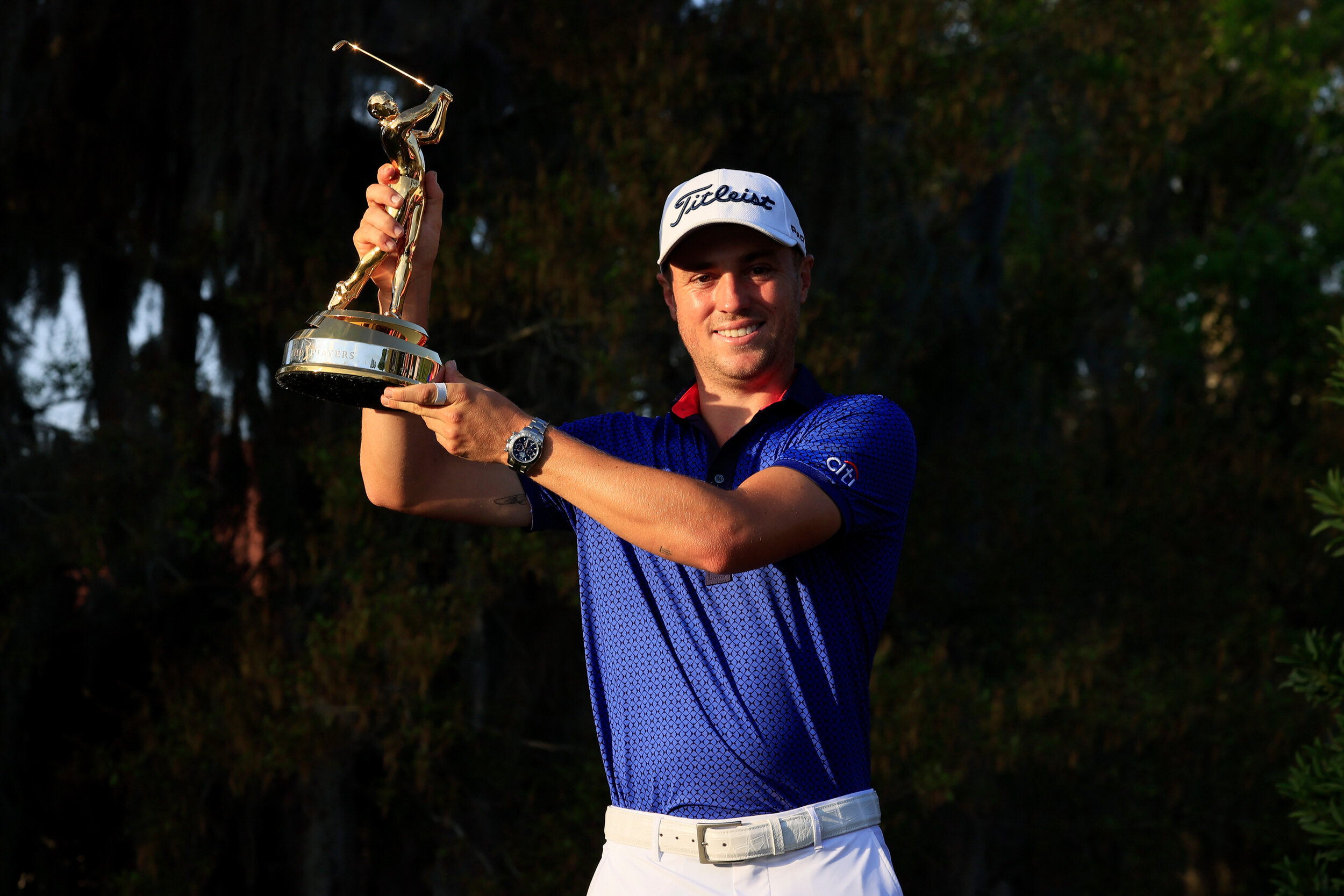  PONTE VEDRA BEACH, FLORIDA - MARCH 14: Justin Thomas of the United States celebrates with the trophy after winning during the final round of THE PLAYERS Championship on THE PLAYERS Stadium Course at TPC Sawgrass on March 14, 2021 in Ponte Vedra Beac