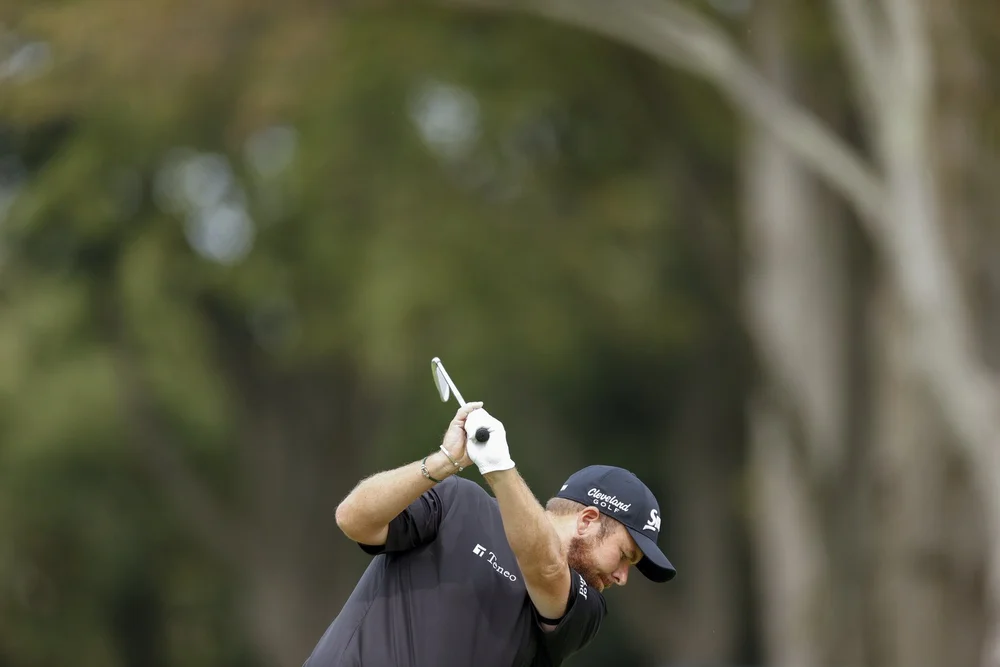 Shane Lowry hits his tee shot on the third hole during the first round at the 2020 U.S. Open at Winged Foot Golf Club (West Course) in Mamaroneck, N.Y. on Thursday, Sept. 17, 2020. (Chris Keane/USGA)