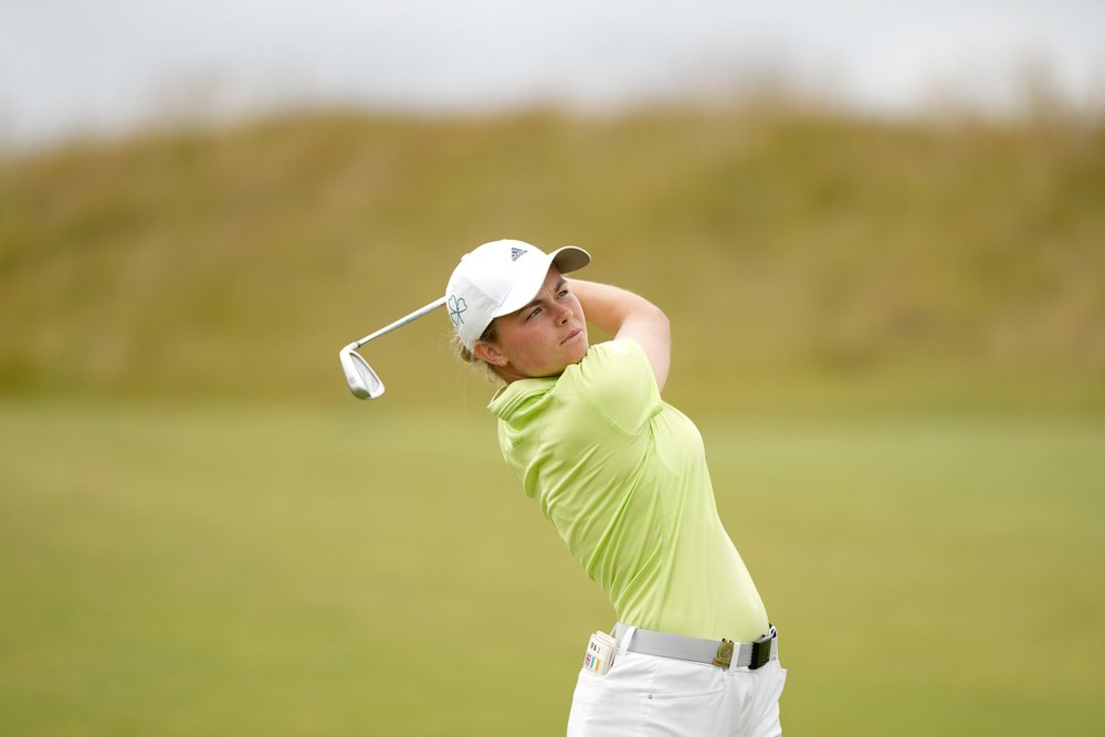 Annabel Wilson hits her tee shot at the third hole during the semifinals at the 2022 U.S. Women's Amateur at Chambers Bay in University Place, Wash. on Saturday, Aug. 13, 2022. (Darren Carroll/USGA)