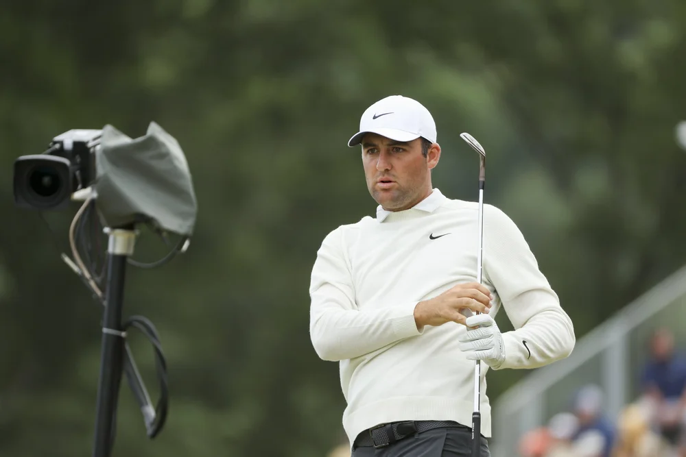 Scottie Scheffler watches his tee shot on the 11th hole during the third round at the 2022 U.S. Open at The Country Club in Brookline, Mass. on Saturday, June 18, 2022. (Chris Keane/USGA)