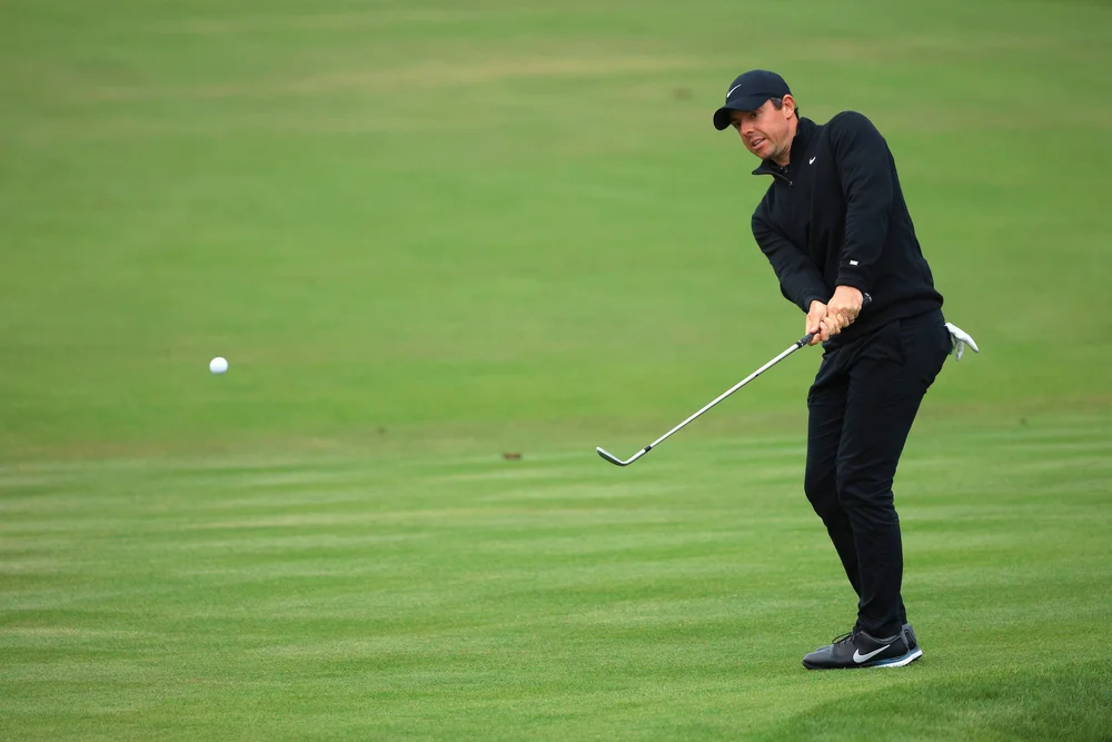 Rory McIlroy chipping at Bay Hill in 2021. (Photo by Mike Ehrmann/Getty Images)