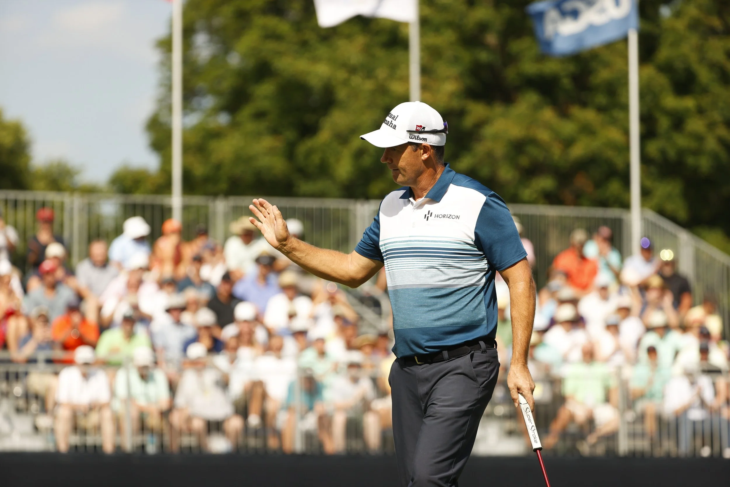 Harrington extends Senior PGA lead but fears “long weekend” in Dallas