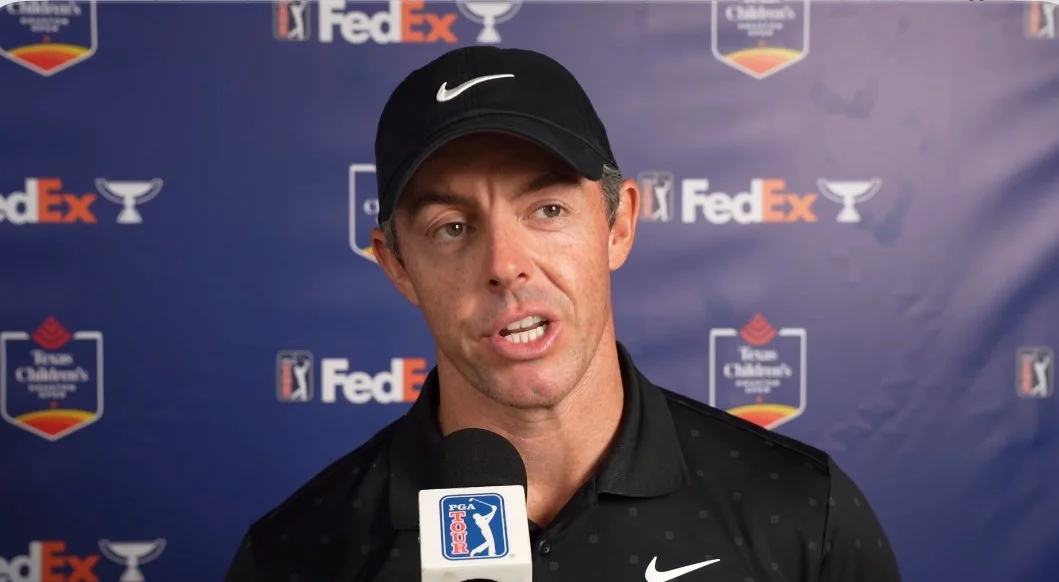 McIlroy and Lowry eight behind inspired MacIntyre in Maryland