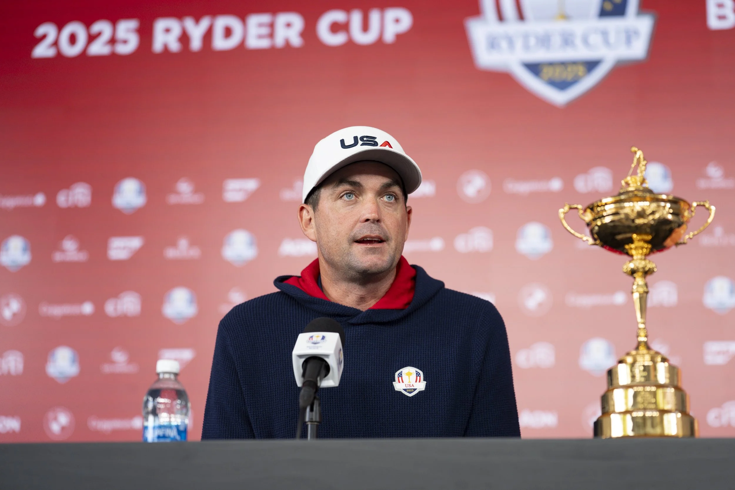 Money talk a theme as Bradley and Donald rally troops for battle