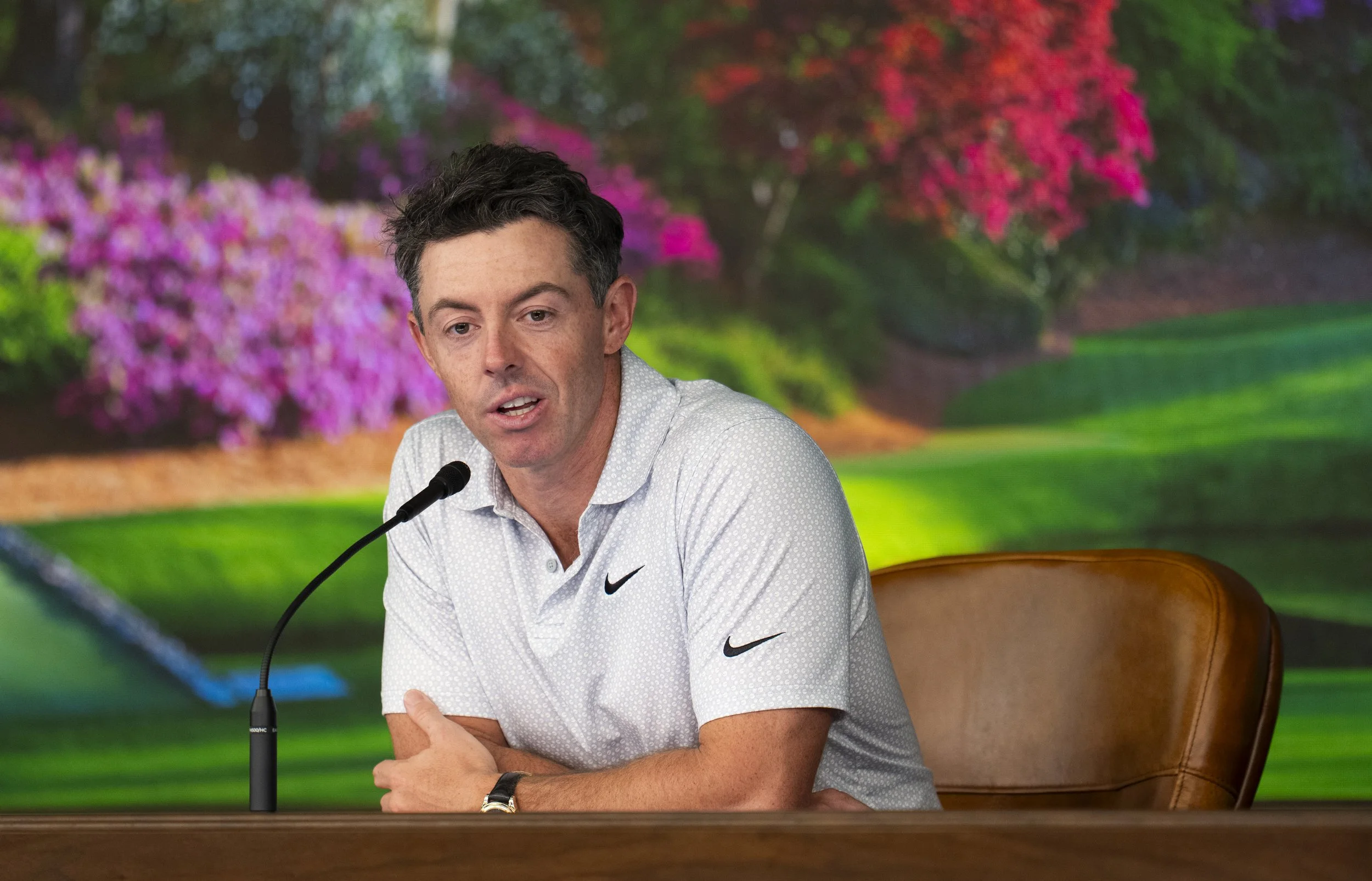 McIlroy leads by six and vows to keep the pedal down