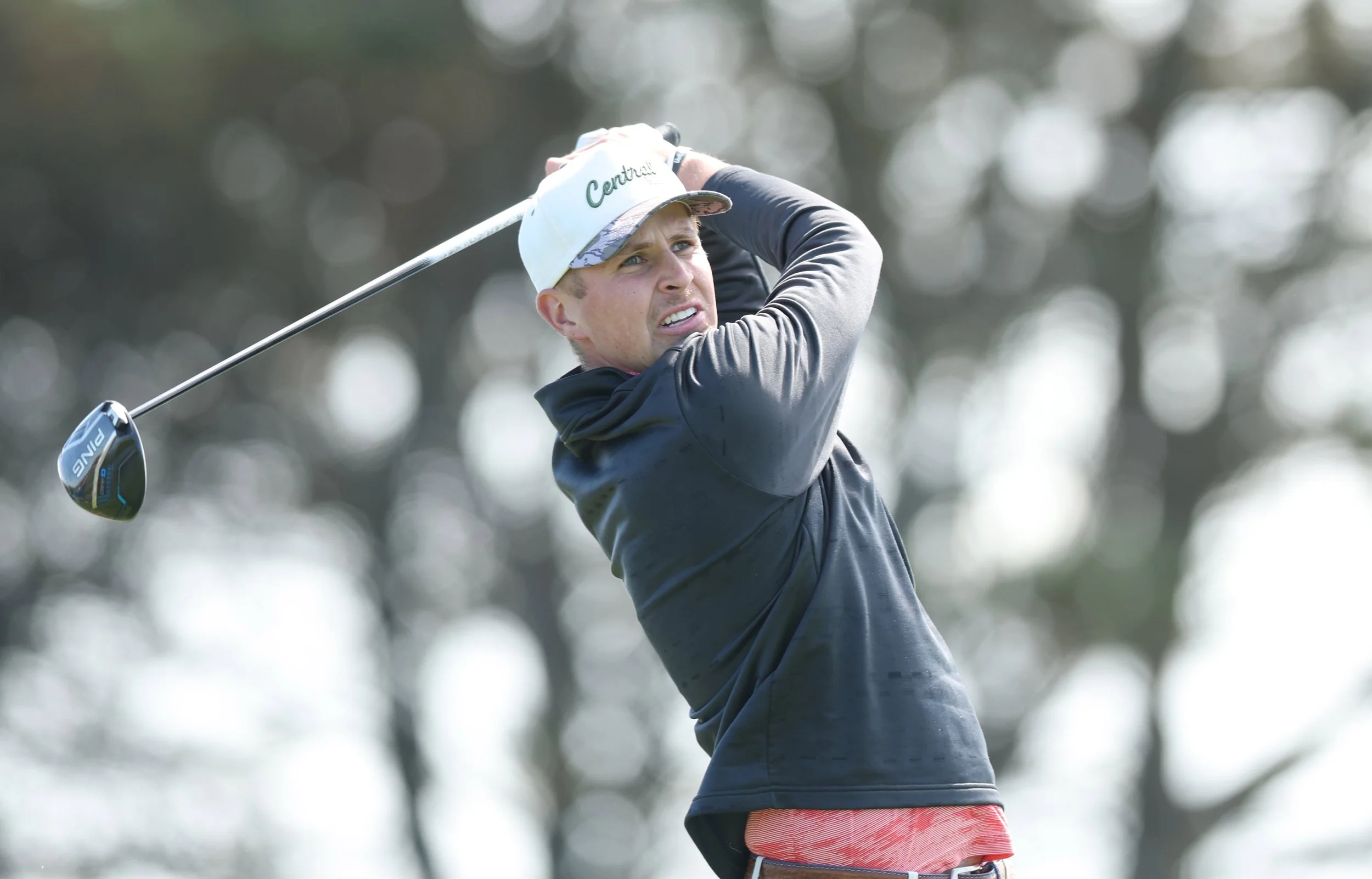 Patrick Keeling takes Irish Amateur Open lead as wind plays havoc at Seapoint