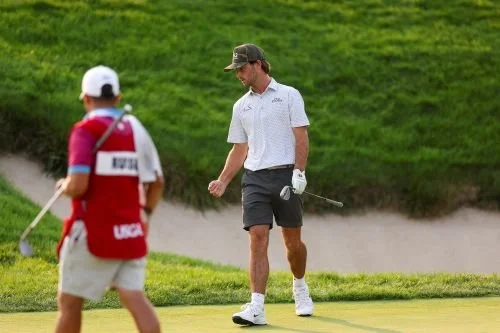 Boomer Sooner: Cowan Ousts Russell in Heavyweight Round-of-64 Duel at Merion