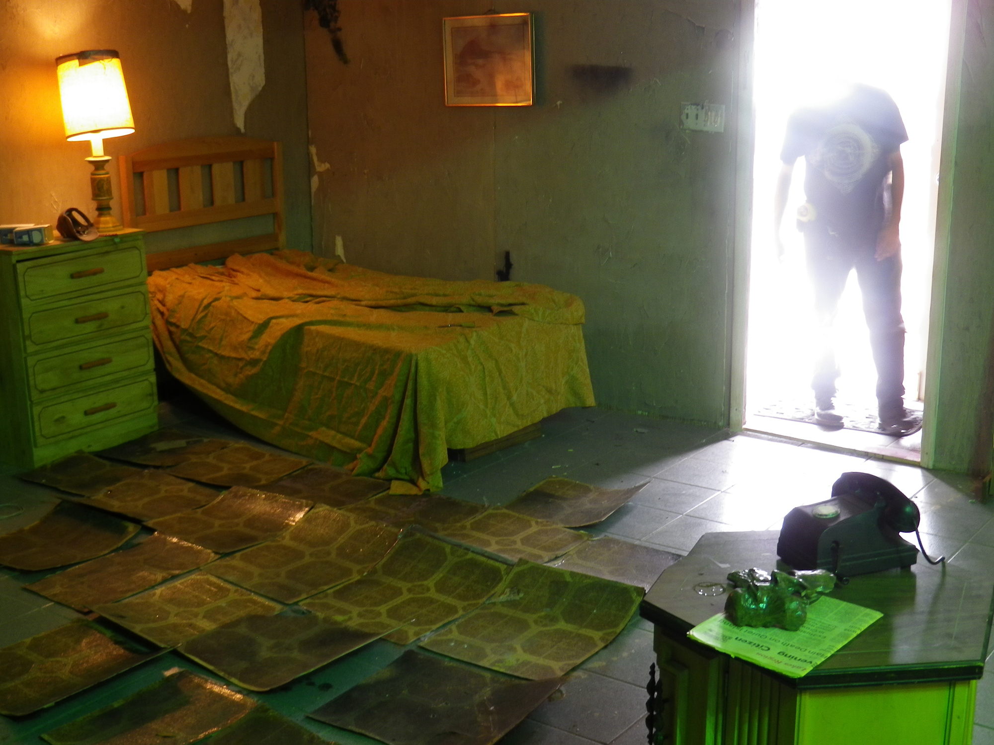 Dressing the set.