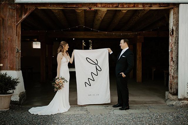 &ldquo;Here's to the corkscrew - A useful key to unlock the storehouse of wit, the treasury of laughter, the front door of fellowship, and the gate of pleasant folly.&rdquo; WEP French
.
And here&rsquo;s to @mollzorr and @davidsangiacomo for letting 