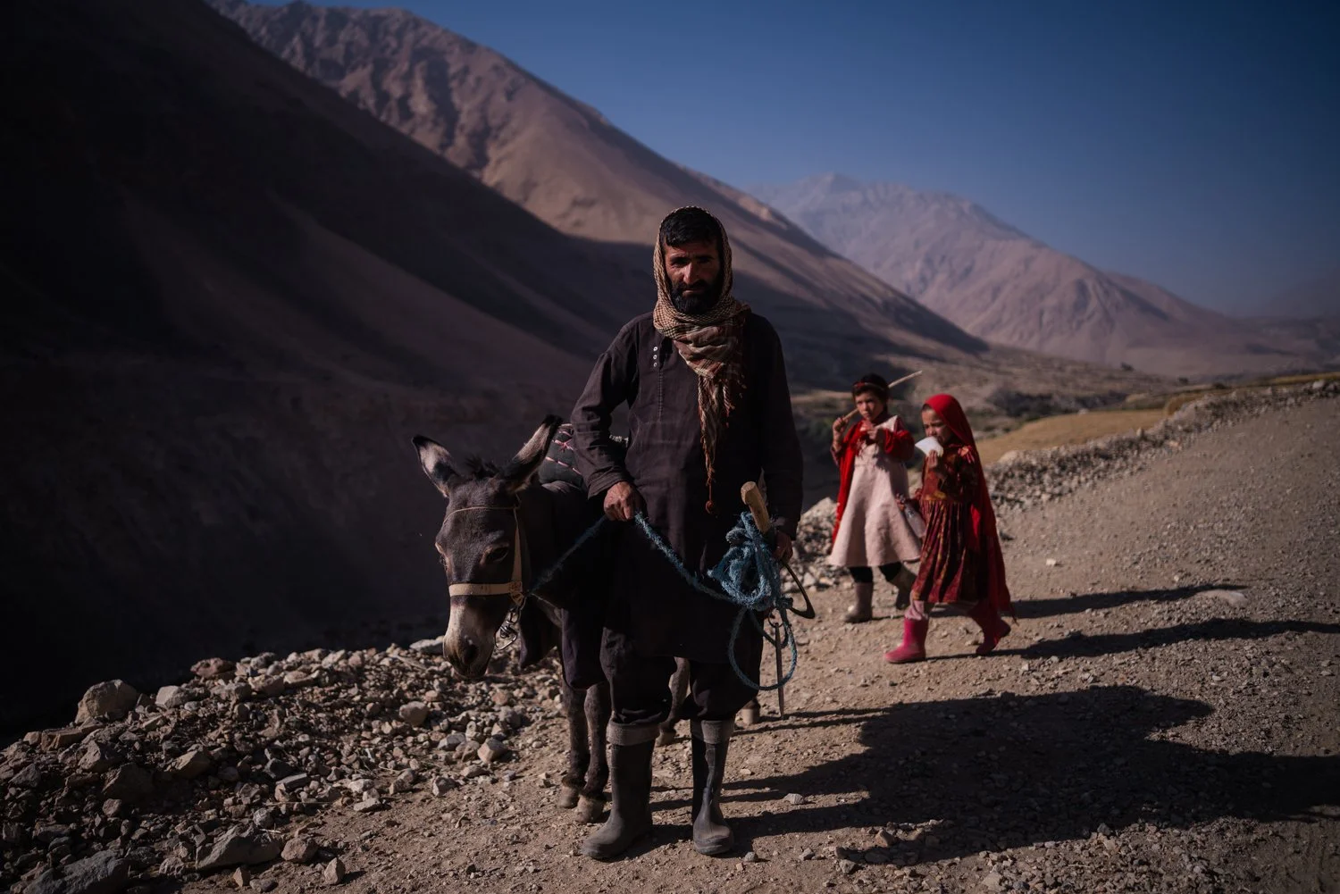  Nomads on the road approaching the Anjoman pass, which straddles Badakhshan and Panjshir provinces 