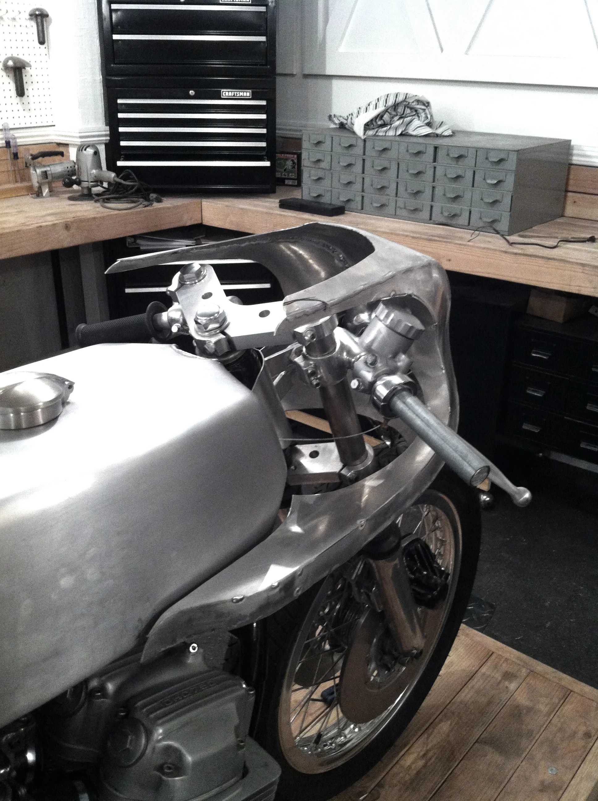 CB750 Custom Aluminum Fairing — MANUALMETAL